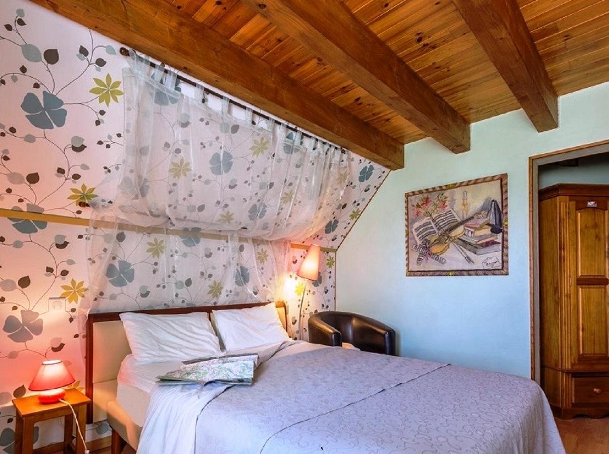 Domaine De La Chaux De Revel Konuk evi Saint-Martin-Valmeroux Dış mekan fotoğraf